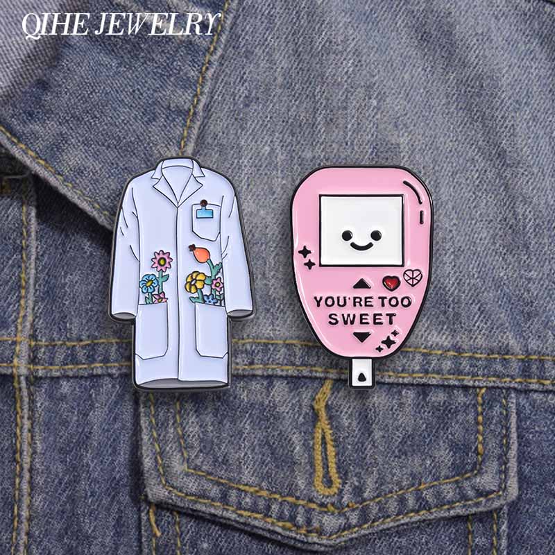Embroidery House - Funny Glucometer Flower White Coat Brooch