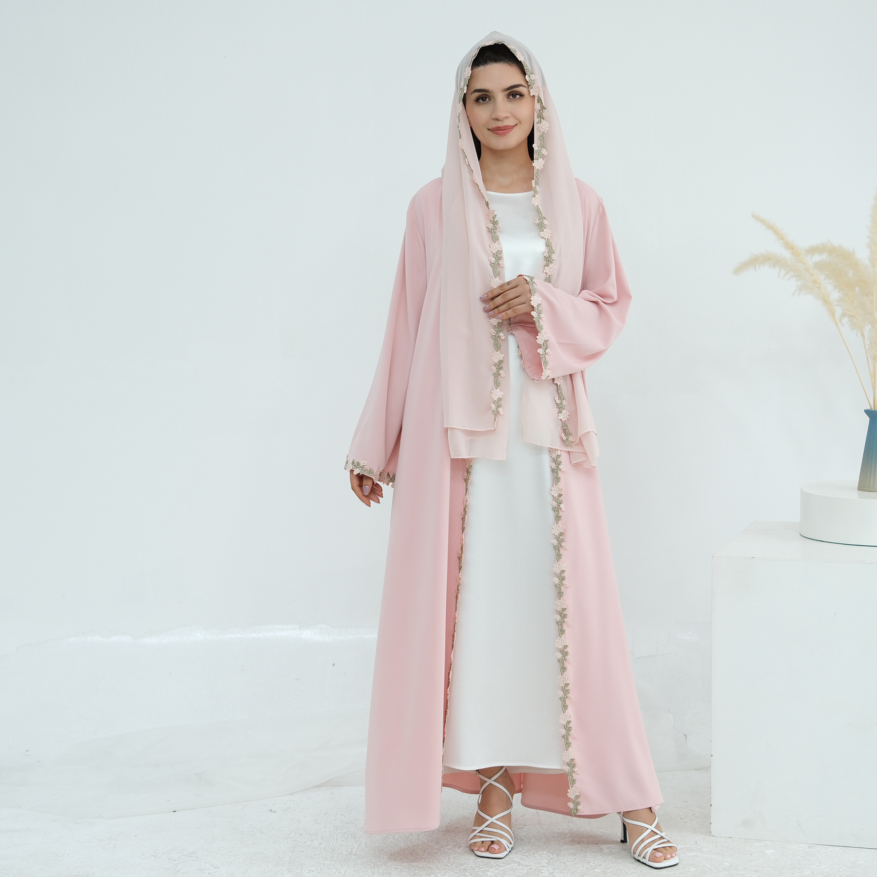 Dubai Open Abaya Women Muslim  - огляд і ціна Embroidery Kebaya