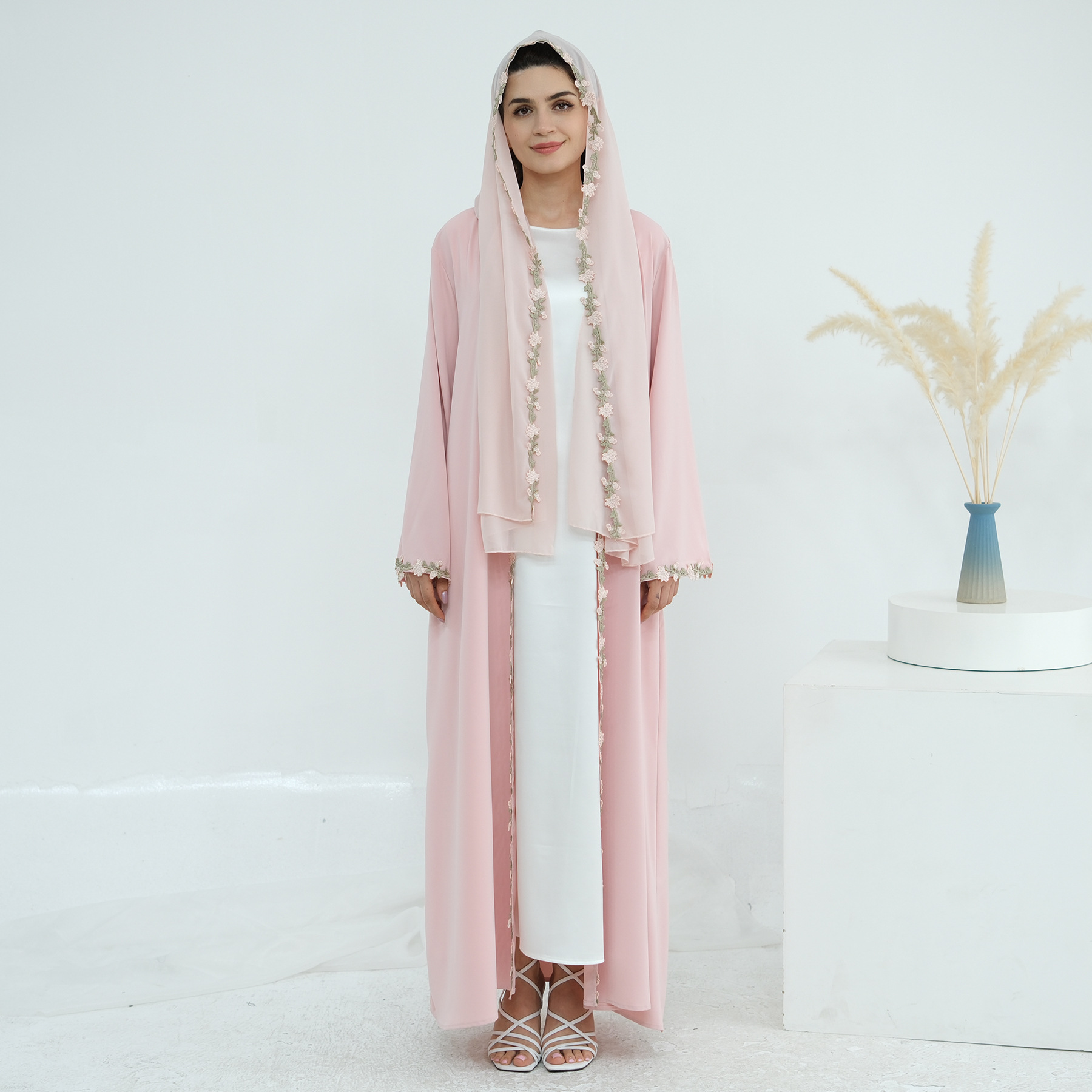Dubai Open Abaya Women Muslim  - огляд і ціна Embroidery Kebaya