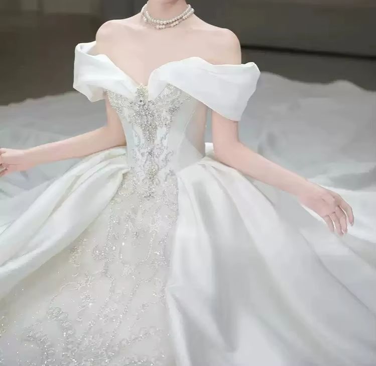 Chic Wedding Dresses Off Shoul - огляд і ціна Embroidery Skirt