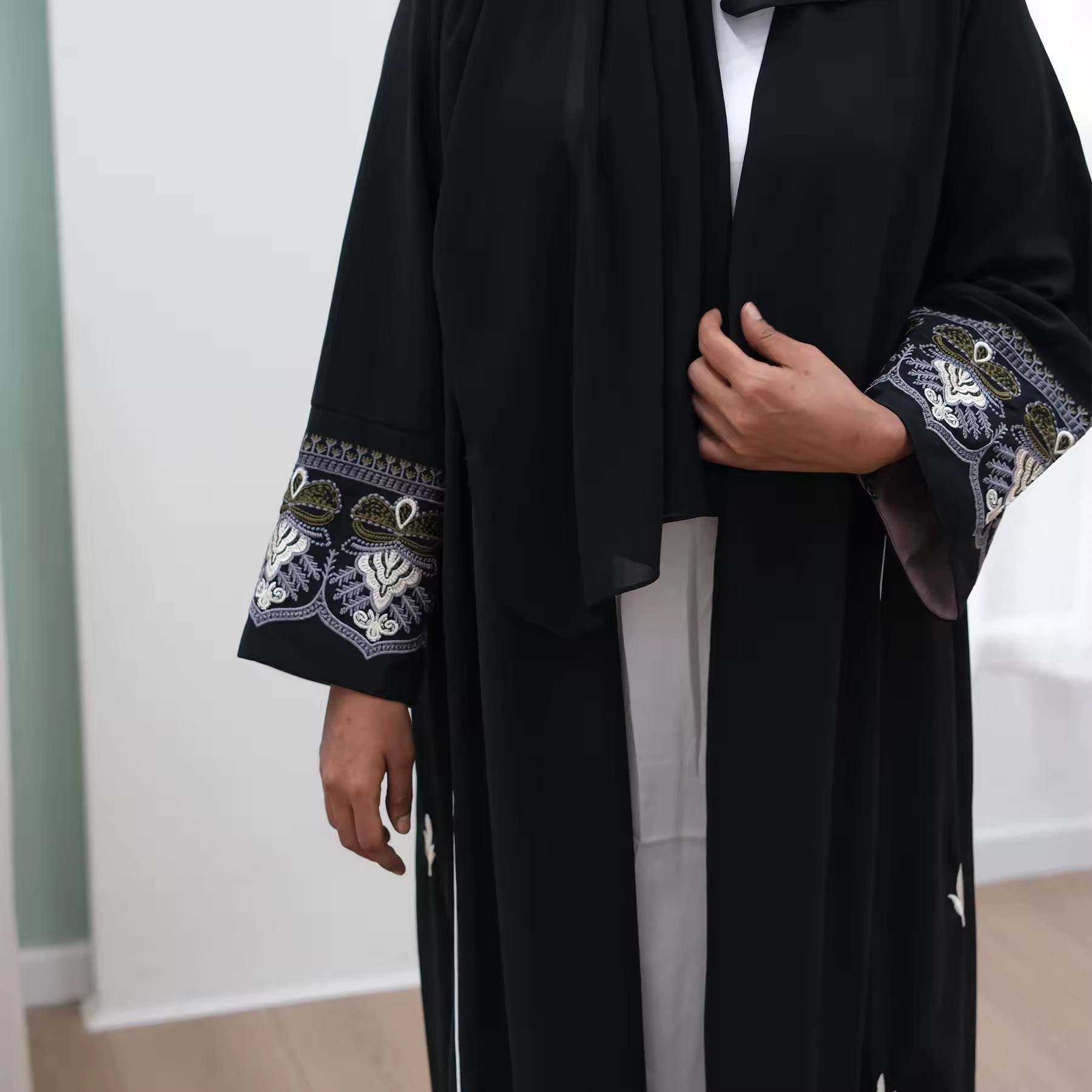 New Fashion Embroidery Kimono  - огляд і ціна Embroidery Kebaya